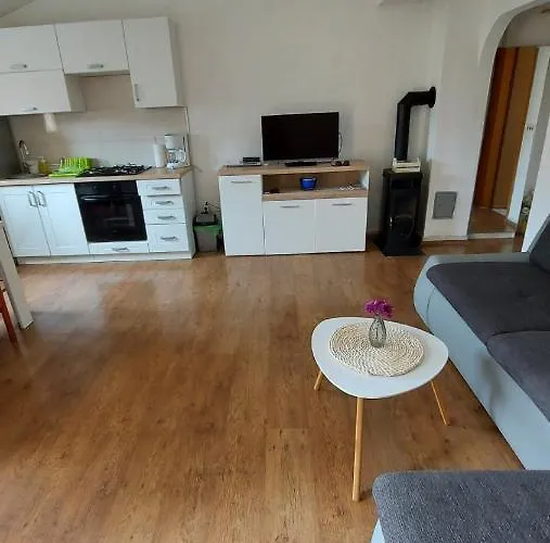 Alex Apartman Póla